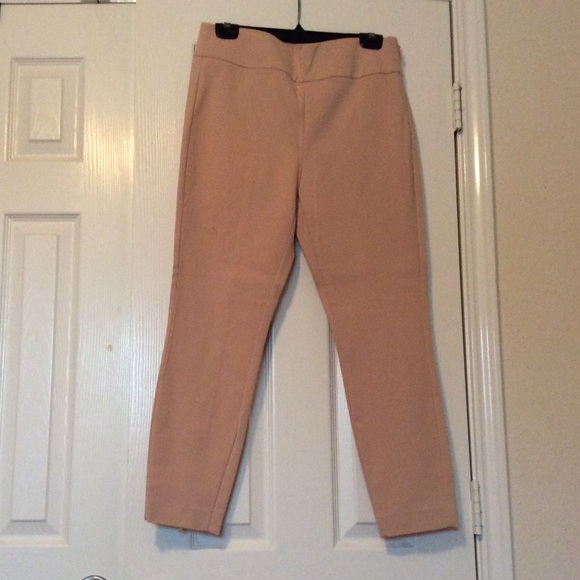 Bebe pink cotton blend capri pant - Picture 2 of 4
